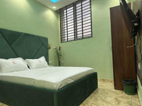 Comfort INN Hotel & Suits